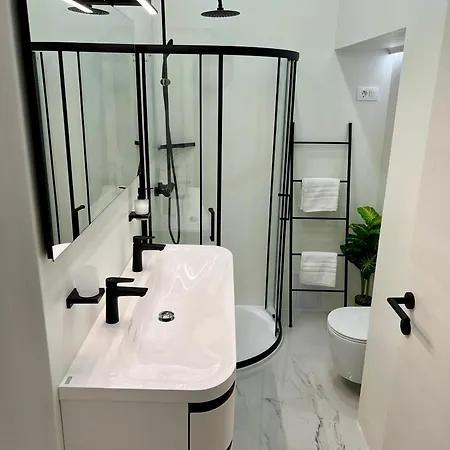 Grand Apartment