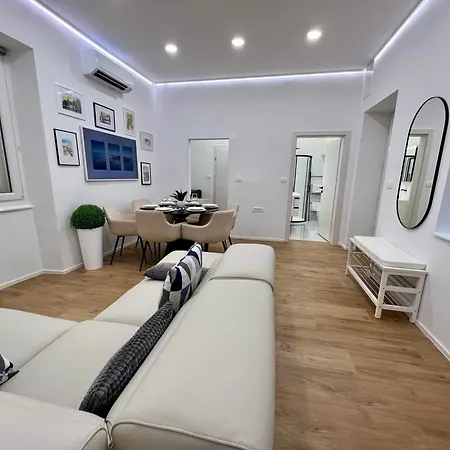 Apartament Grand *