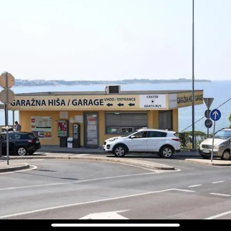 Apartma Grand *
